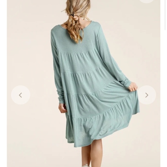 Umgee Dresses & Skirts - Umgee Lagoon Linen Blend Tier Back Dress Large Blue Long Sleeve Henley